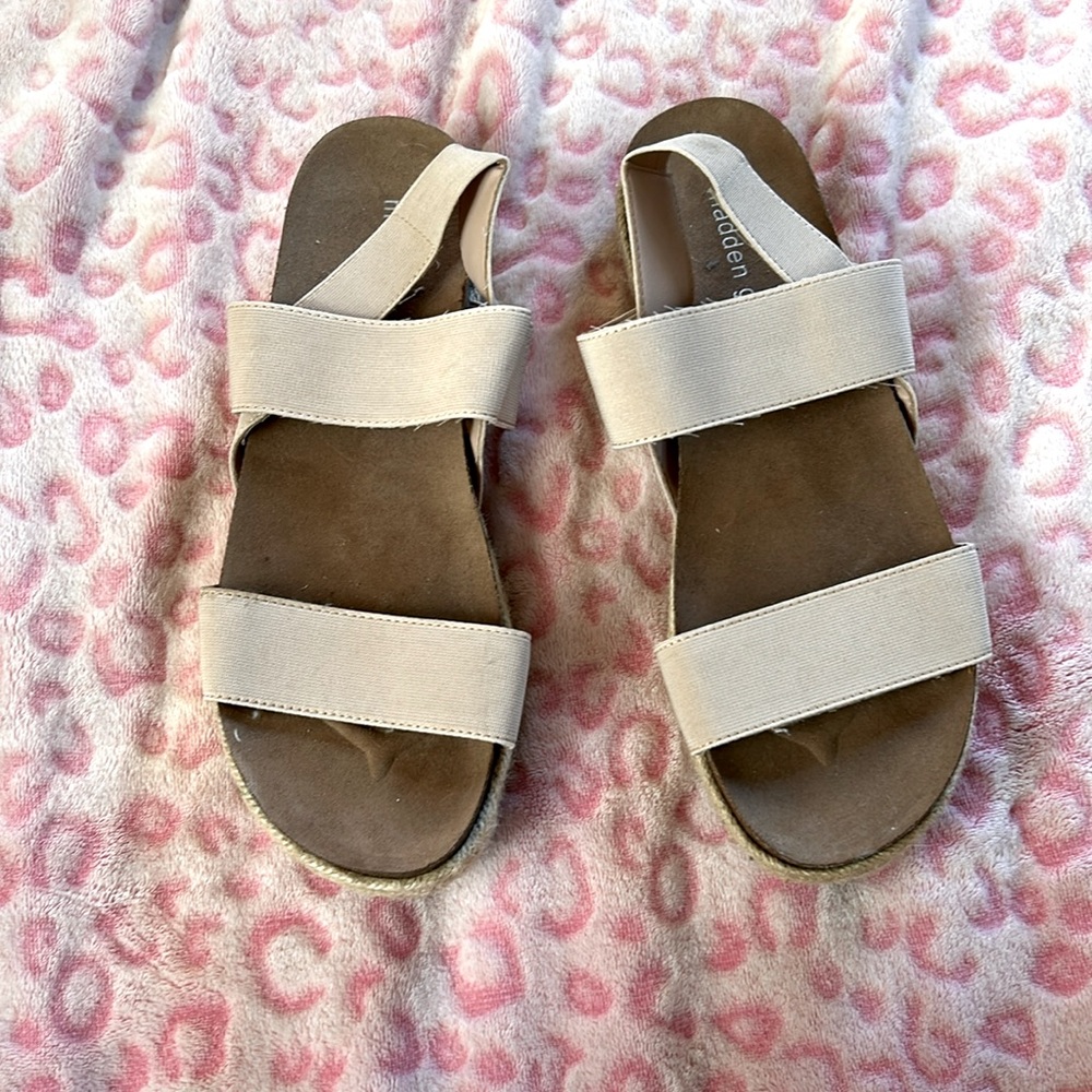 Madden girl Sandles